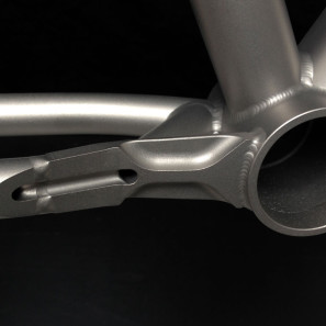 Festka-Mist-Ti-disc-brake-cyclocross-chainstay-cluster-detail
