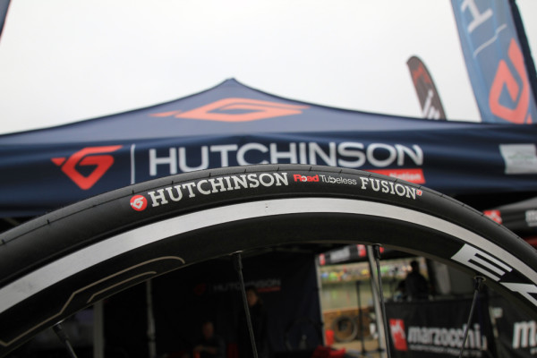 Hutchinson fusion 3 tubeless 25 road (2)