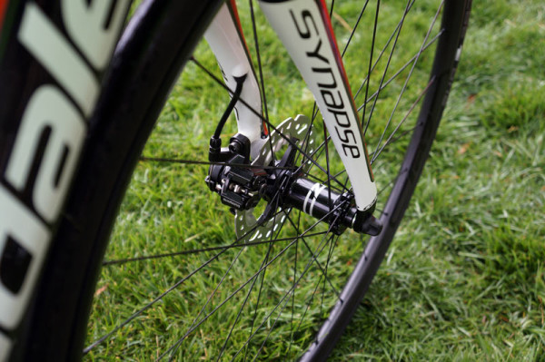 2015 Cannondale Synapse HiMod Disc carbon fiber road bike