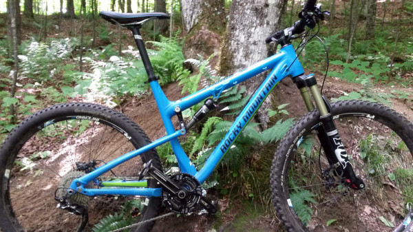 Rocky-Mountain-Thunderbolt-750-Kingdom-Trails-ride-review