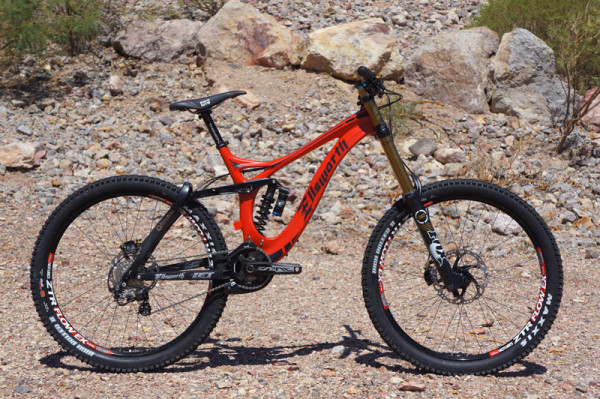 2015 Ellsworth Dare Carbon downhill mountain bike can switch travel to become freeride bike