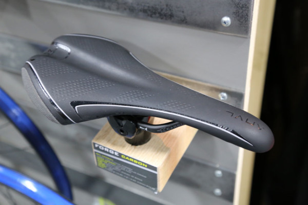 Anvil Components Carbon Forged Saddle