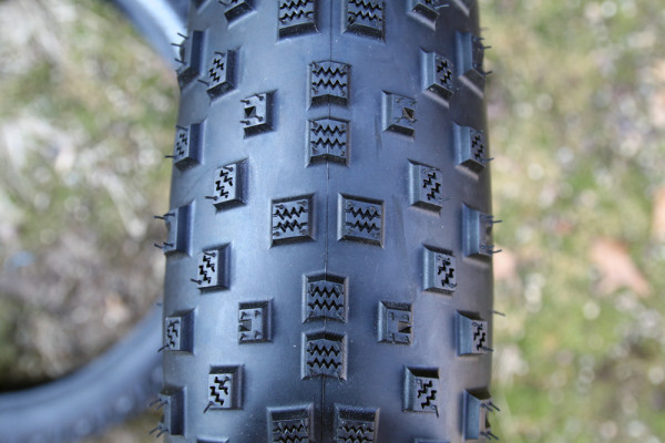 Bontrager Hodag Jackalope fat bike tubeless wheel tire system  (16)