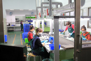 SRAM Taiwan Factory Tours Suspension Shifters Derialleurs Carbon production254