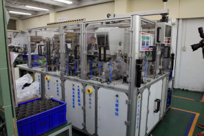 SRAM Taiwan Factory Tours Suspension Shifters Derialleurs Carbon production311