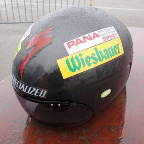 BFS15_Christoph-Strasser_24hr-world-record_896km_Specialized_S-Works-TT-helmet