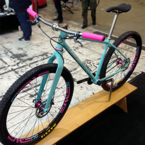 BFS15_Crema-Cycles_Static_custom_29er_rigid_steel_singlespeed_mountain_bike_light-wolf-wheels