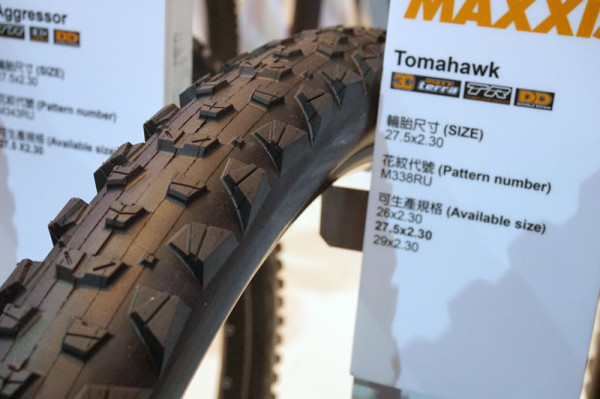 maxxis-Tomahawk-mountain-bike-tires01