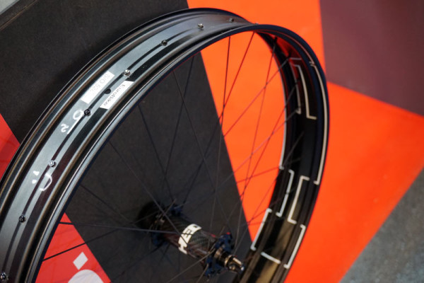 2016-HED-Big-Deal-alloy-fat-bike-wheels01