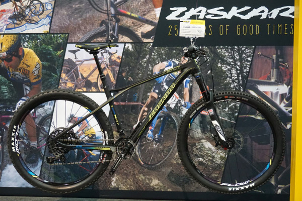 2016-GT-Zaskar-carbon-limited-275-hardtail-mountain-bike01
