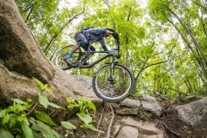 2016 SR Suntour Durolux R2C2 enduro mountain bike suspension fork ride review