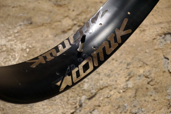 Atomik Carbon Phatty carbon fiber tubeless wide fat bike rims