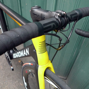 Boardman_SLR-Endurance-Disc-Signature_carbon-disc-brake-endurance-road-bike_Enve-kit
