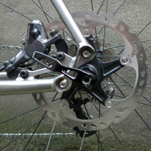 Boardman_SLR-Titanium-9-4_ti-disc-brake-endurance-road-bike_chainstay-brake-mount