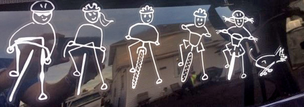 Cycling-Stick-Family_on-the-car