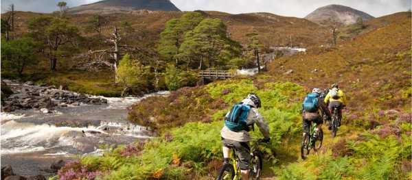 H-and-I-mountain-bike-tours-scotland-coast-ride