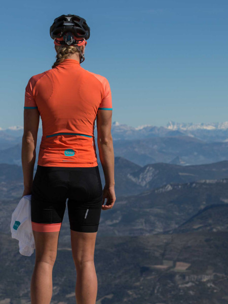 Queen-of-the-Mountains_Ventoux_race-jersey_shorts
