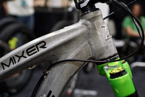 Foes Mixer 275-29er full suspension enduro mountain bike