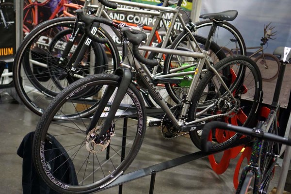 Ti-Cycles-titanium-cyclocross-bike-3d-printed-dropouts04
