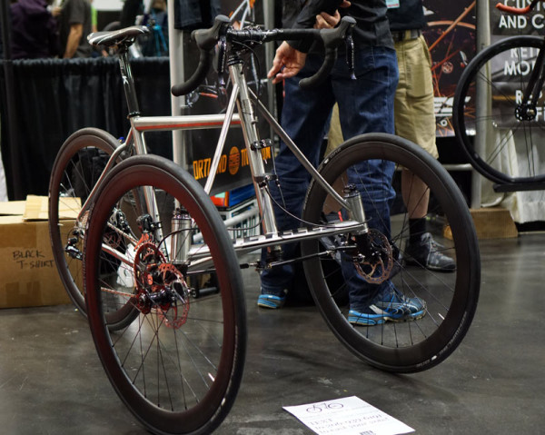 Ti-Cycles-titanium-reverse-trike-road-bike02