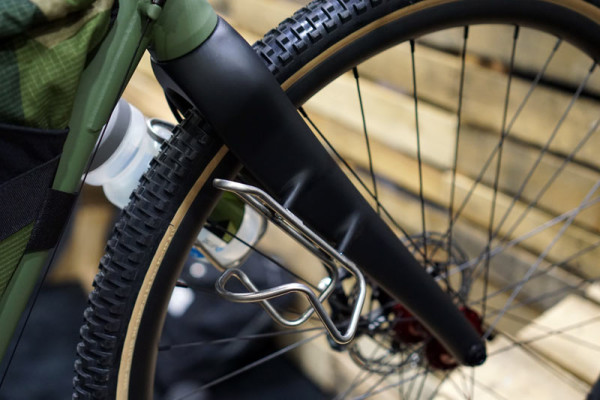 WH-Bradford-rando-bike-custom-carbon-fork-bottle-holders02