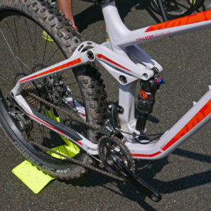 Bergamont_Trailster-8-Plus_140mm-275+-aluminum-all-mountain-bike_rear-end