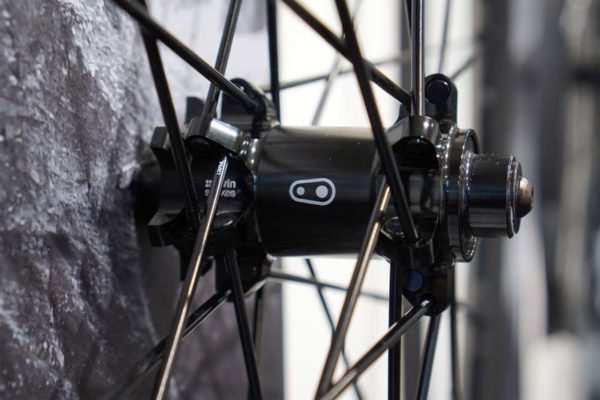 crank-brothers-zinc-3-gravel-cyclocross-wheels04