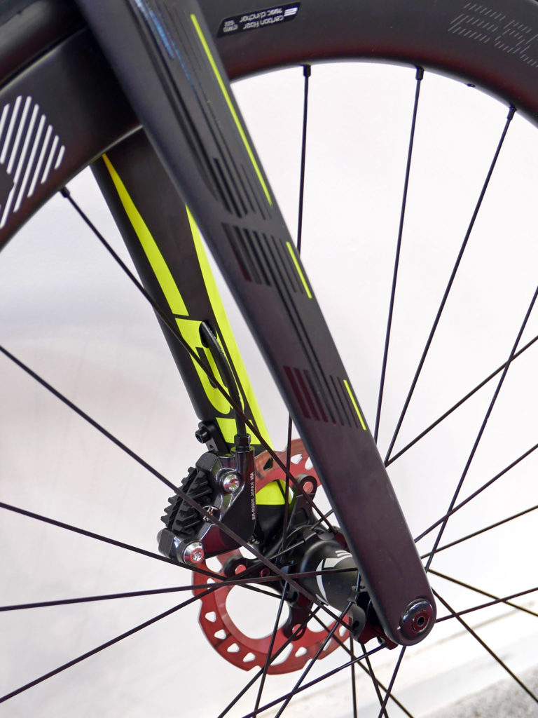 EB16 BH Drop Details On New Disc Brake Ultralight EVO Disc Road Bike