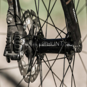 hunt-30carbon-gravel-disc-wheels_carbon-gravel-road-cyclocross-disc-brake-wheelset_hub