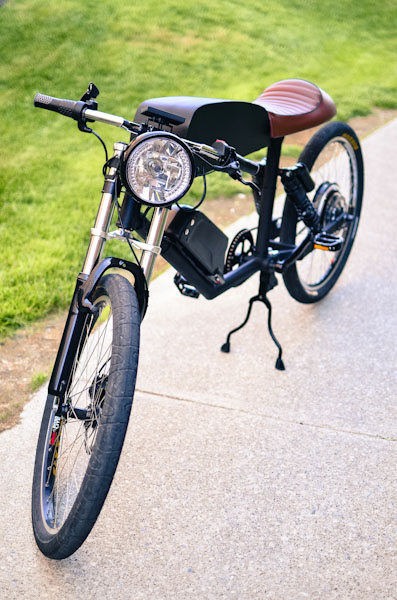 Tempus CR-T1 electric bike, front angle