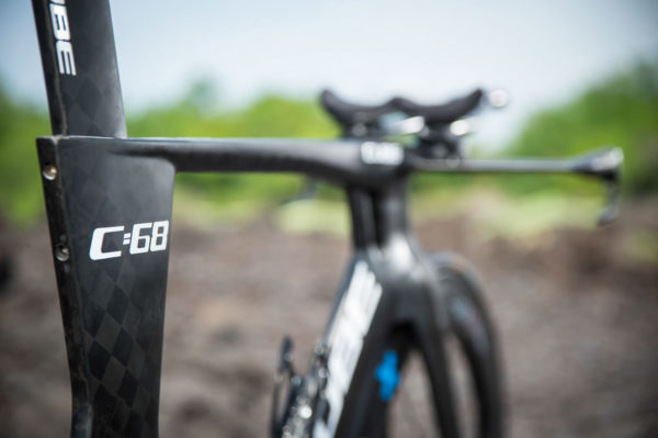 cube_aerium-c68_project-kona_aerodynamic-triathlon-tt-bike-prototype_seat-clamp