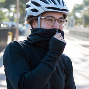 redfrog_commute-jacket_performance-merino-womens-cycling-wear_neck-closed