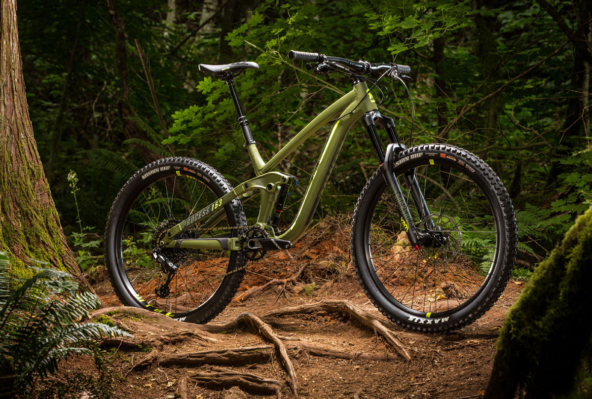 Kona Process G2 drops in on carbon 27.5" version + new aluminum 27.5 & 29" bikes