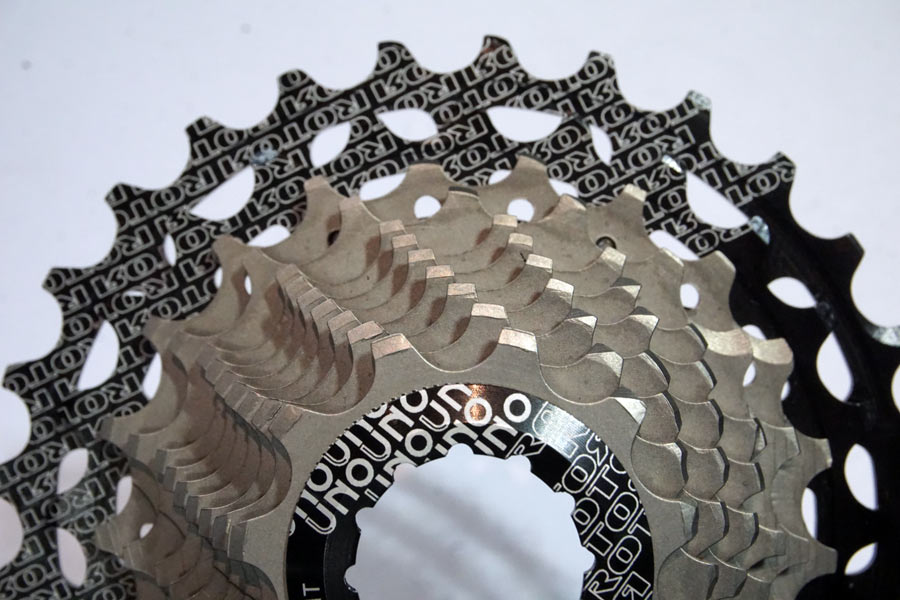 Rotor UNO is the lightest road bike cassette