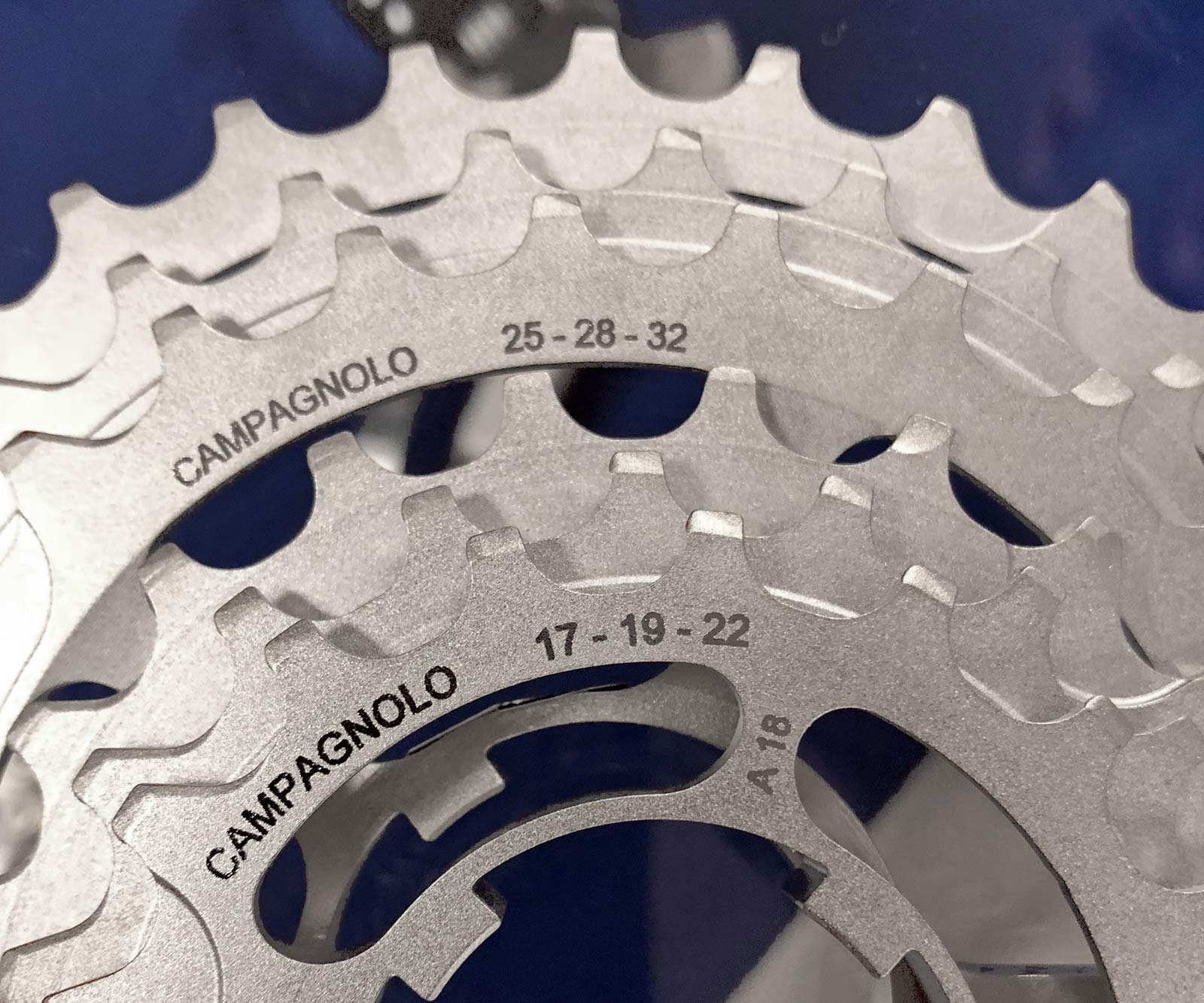Campagnolo Record Movement 12 tightly-spaced steel 12-speed cassette road bike groupset twelve-speed 11-32