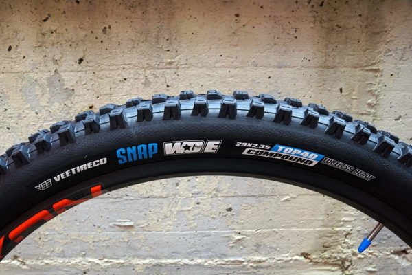 Vee Tire Brings The Hits W New TOP40 Ultra Soft Rubber New Trail MTB