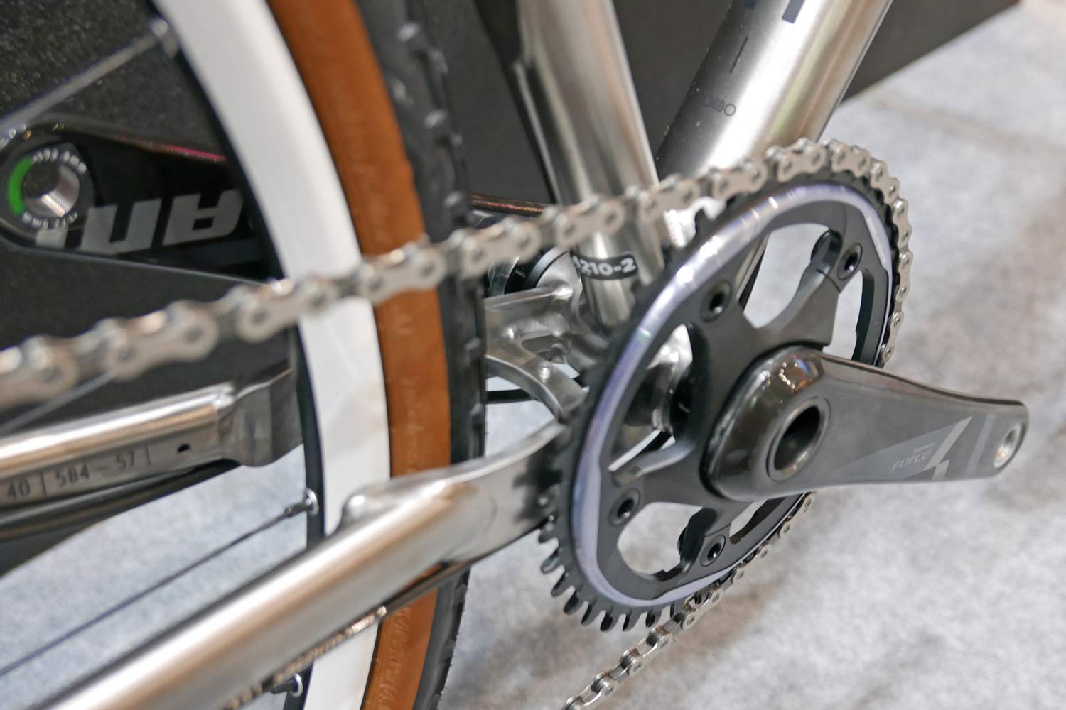Rondo Ruut Ti adjustable geometry titanium gravel bike