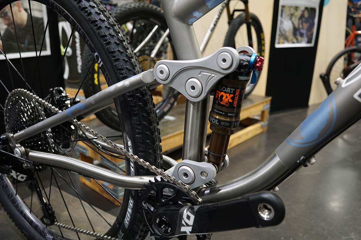 seven cycles mobs sl full suspension custom titanium mountain bike