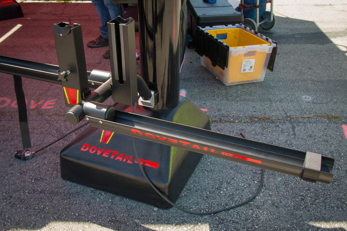 Ultra light Dovetail bike rack mounts to hitch without tools, removes in seconds