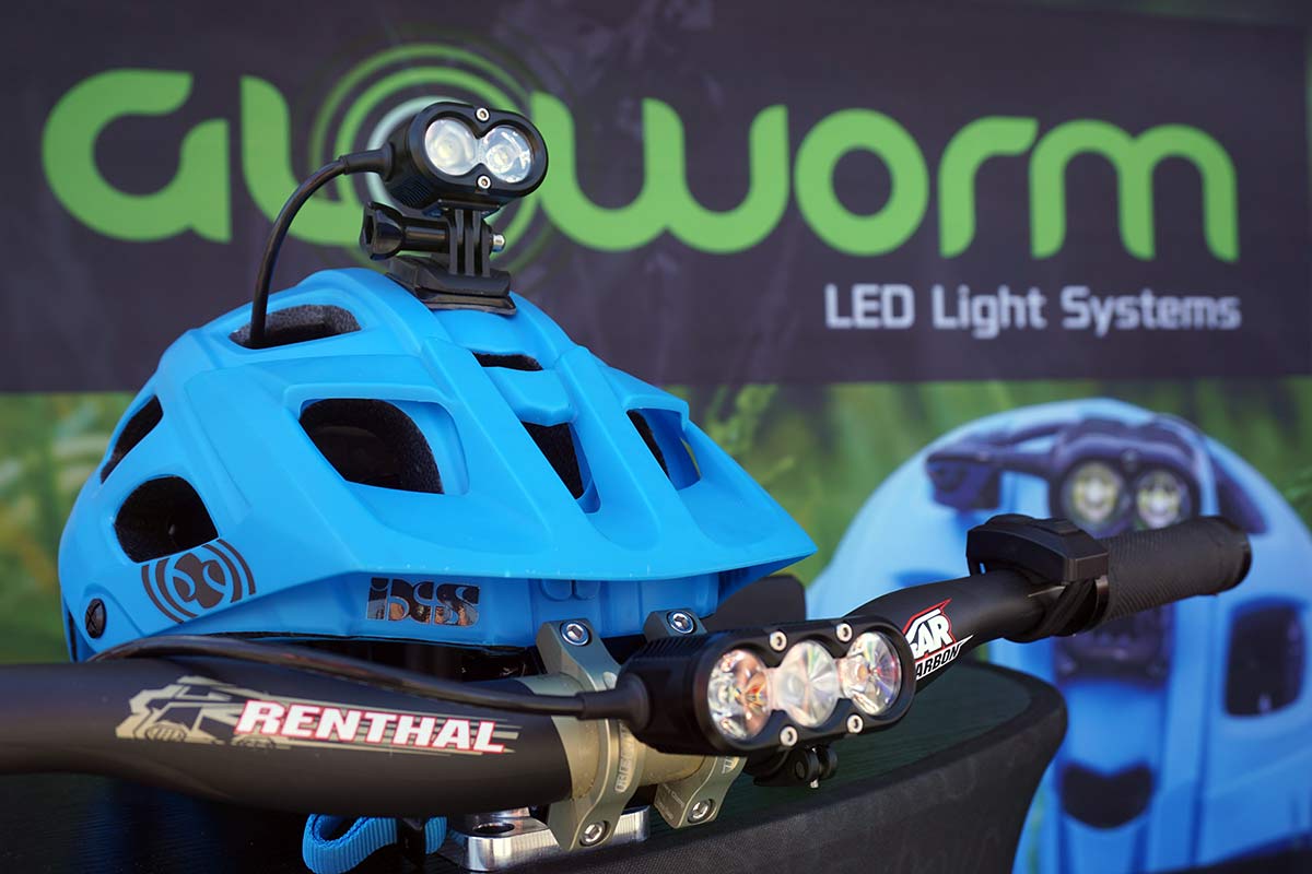 gloworm xsv 3400 mountain bike headlight for trail riding at night