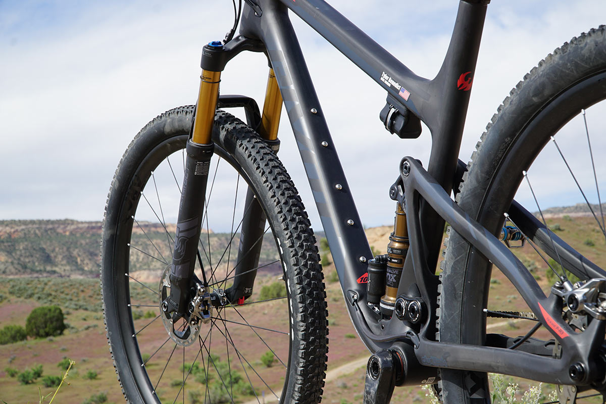 new pivot mach 4 sl 29er xc race full suspension mountain bike tech details and features