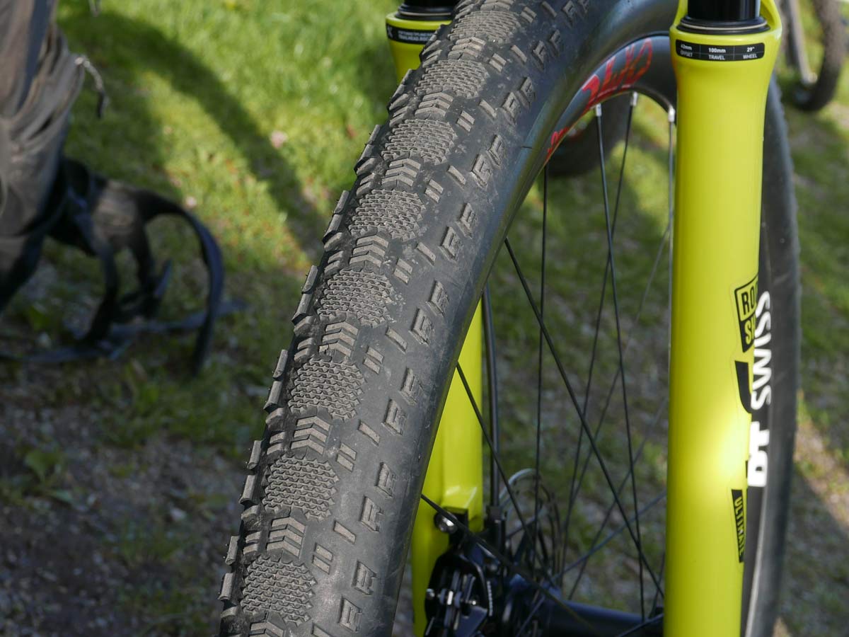 Maxxis prototype Aspen Race semi-slick XC race tires, lightweight, fast-rolling, wide 2.4" high-volume cross-country mountain bike tires, World Champion Nino Schurter