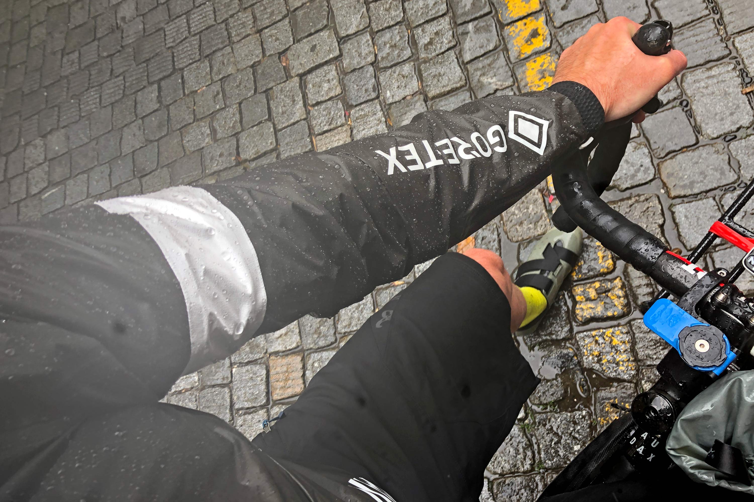 Rapha Pro Team Insulated Gore-Tex jacket, insulated waterproof Gore Shakedry Polartec Alpha wet & cold weather jacket Review