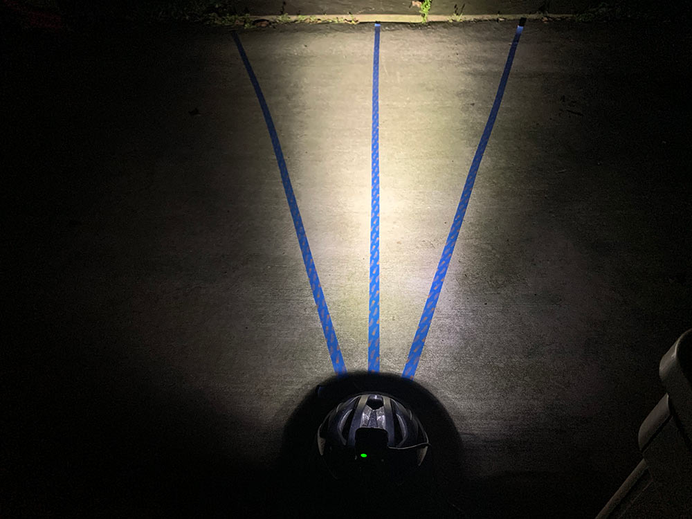 how do I adjust the beam pattern and light output on the Gloworm X2 and XSV bike lights