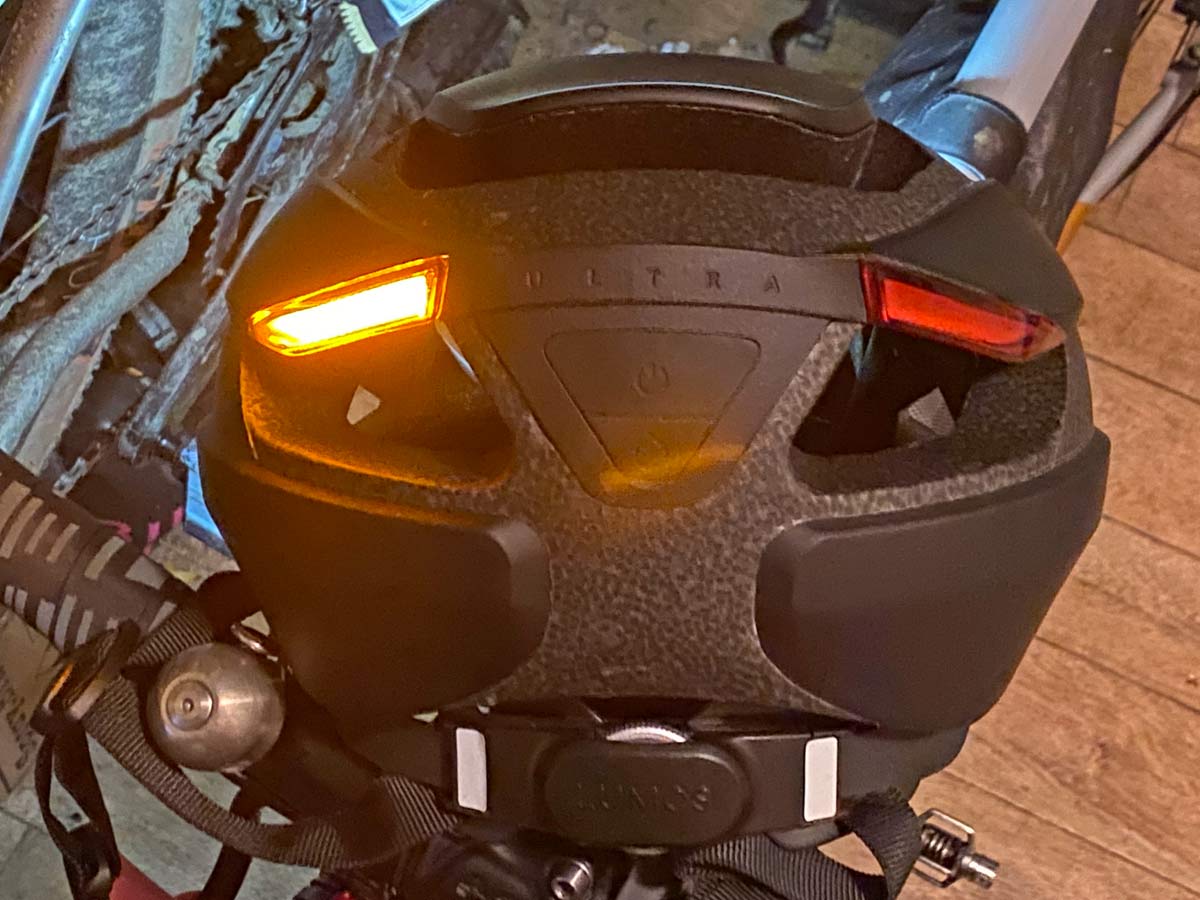 Lumos Ultra smart helmet Review, light aero road helmet with integrated safety visibility lighting turn signals