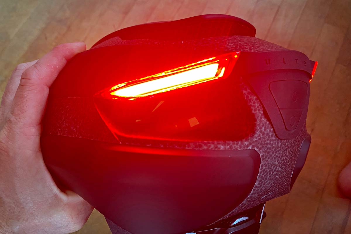 Lumos Ultra smart helmet Review, light aero road helmet with integrated safety visibility lighting turn signals