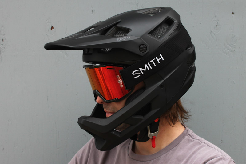 Smith Squad MTB goggles, with Mainline helmet