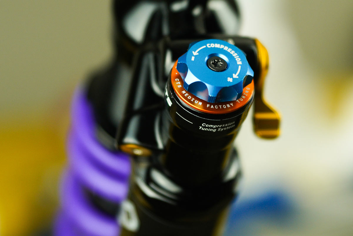 formula mod coil shock cts valve replacement underneath blue compression knob