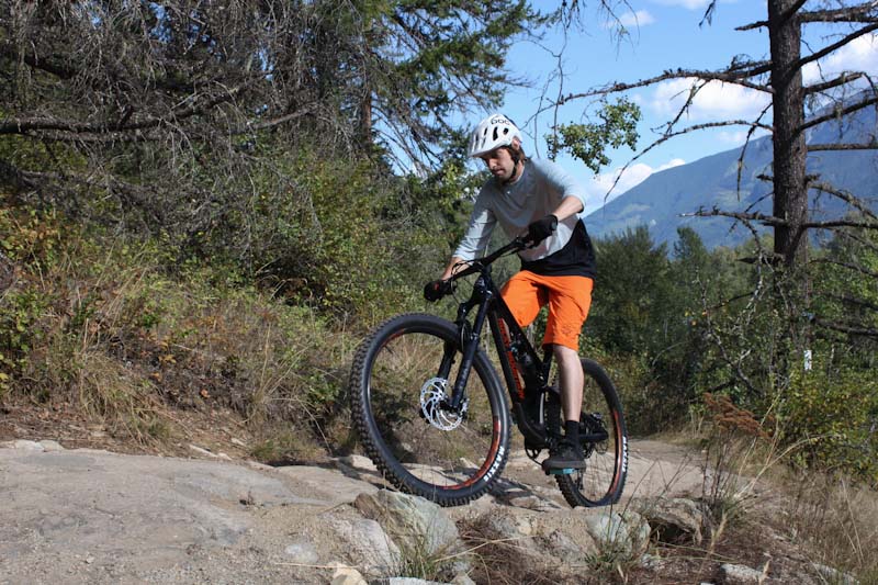 Rocky Mountain Bikes 2021 Altitude Carbon 70 29, Steve Fisher climbing