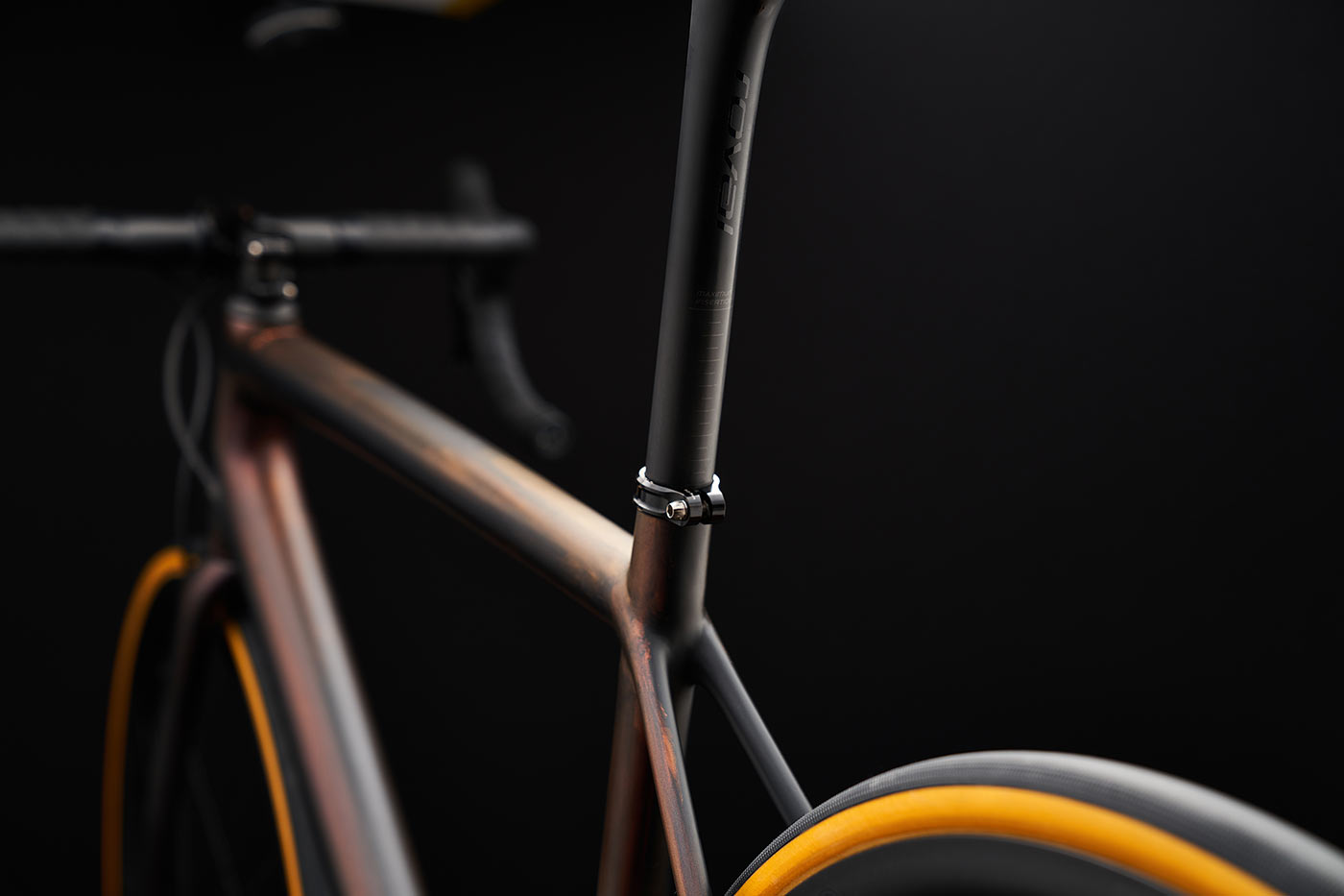 detail photos of the specialized aethos s works road bike